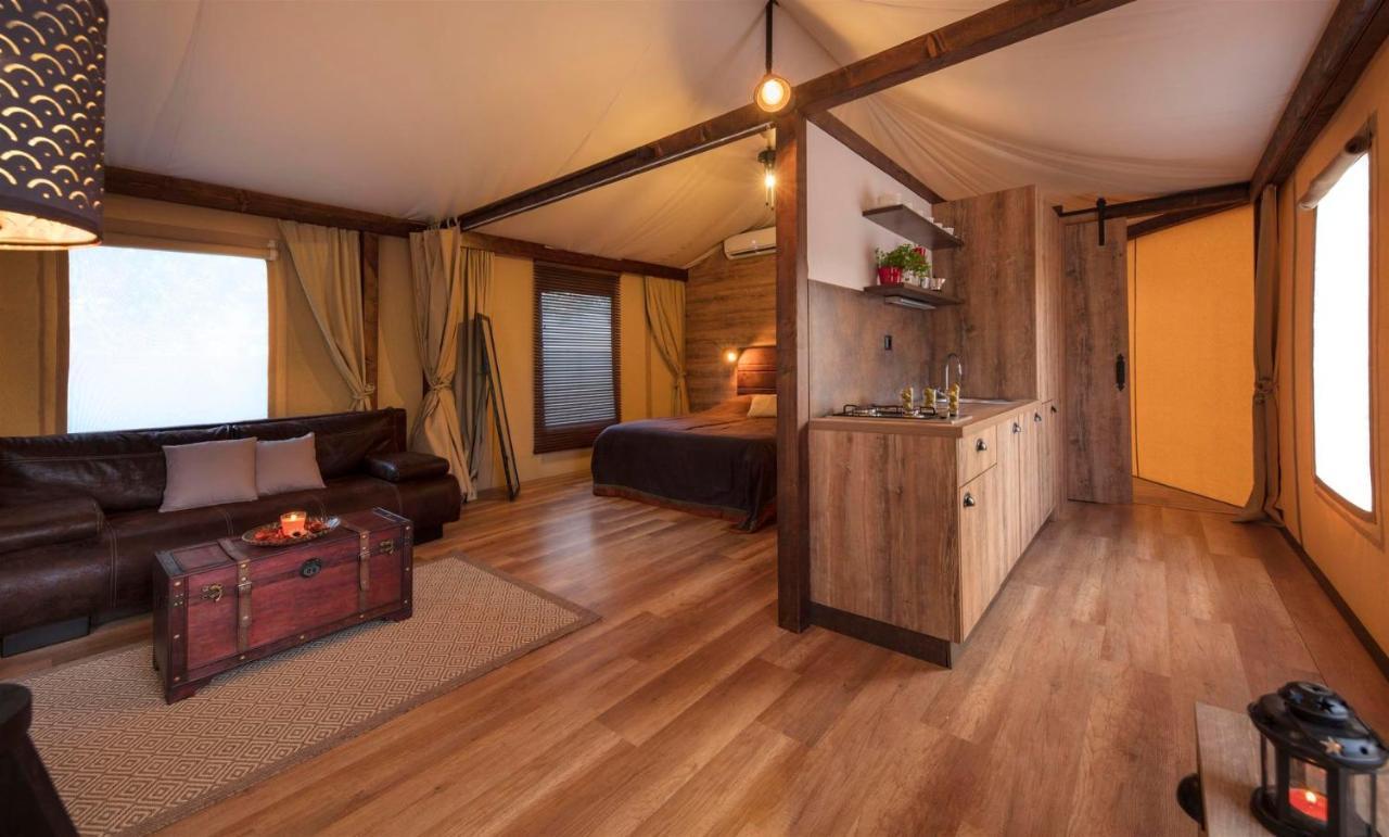 Glamping Tents And Mobile Homes Trasorka