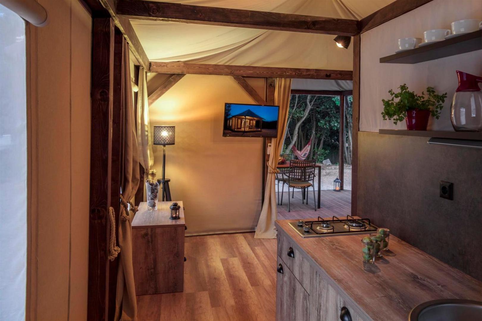 Campingplatz Glamping Tents And Mobile Homes Trasorka