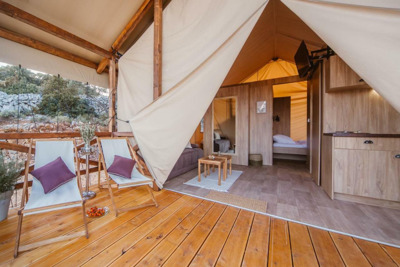 Glamping Tents And Mobile Homes Trasorka Campingplatz Veli Lošinj