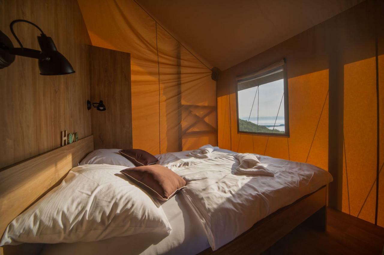 Campingplatz Glamping Tents And Mobile Homes Trasorka *